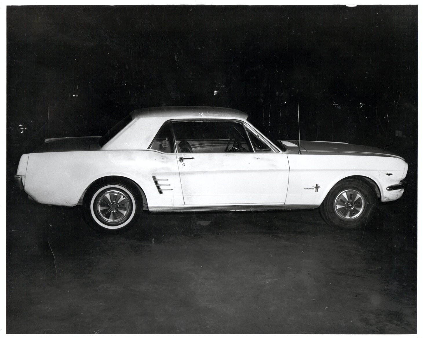 26Mustang 3.jpg